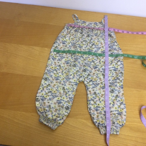 Something Navy Floral Smocked Romper In YELLOW SAND ROMANTIC DITSY SZ 18 Months - Picture 10 of 12